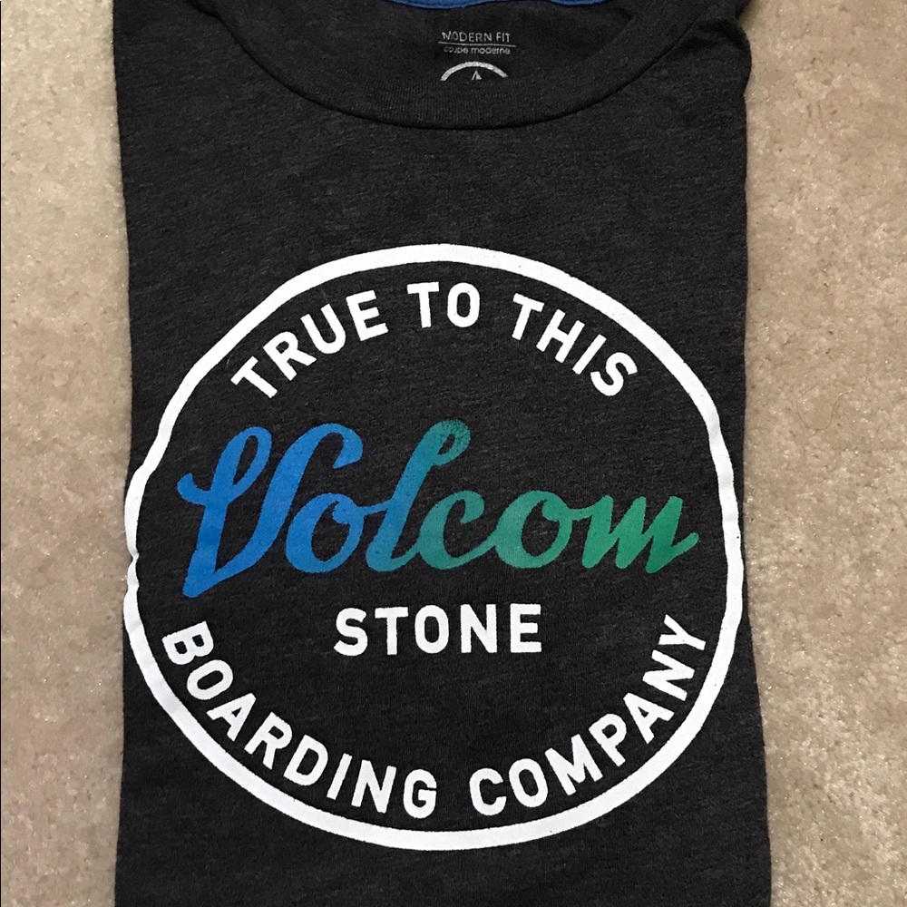 Volcom tee